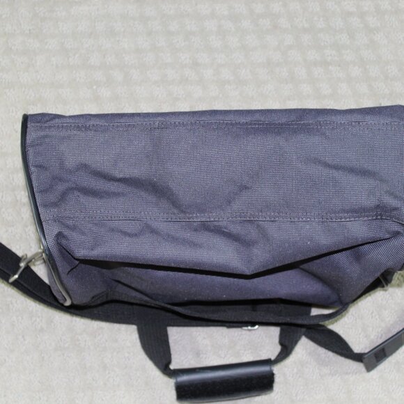 Forecast Luggage Personal Item Bag Tote Duffle - Never Used, Gray ~15"x11" - Picture 4 of 9